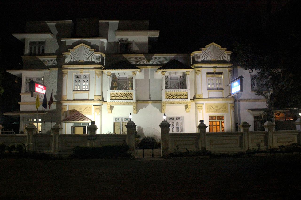 Hotel Homeland Pune Zewnętrze zdjęcie